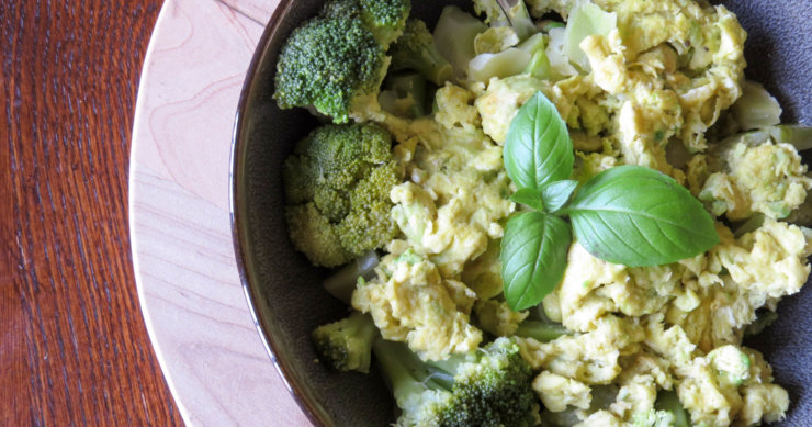 Avocado Scrambled Eggs with Lemon Broccoli