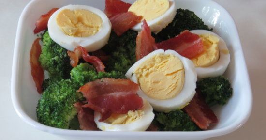 Easy Bacon & Egg Broccoli Bowl