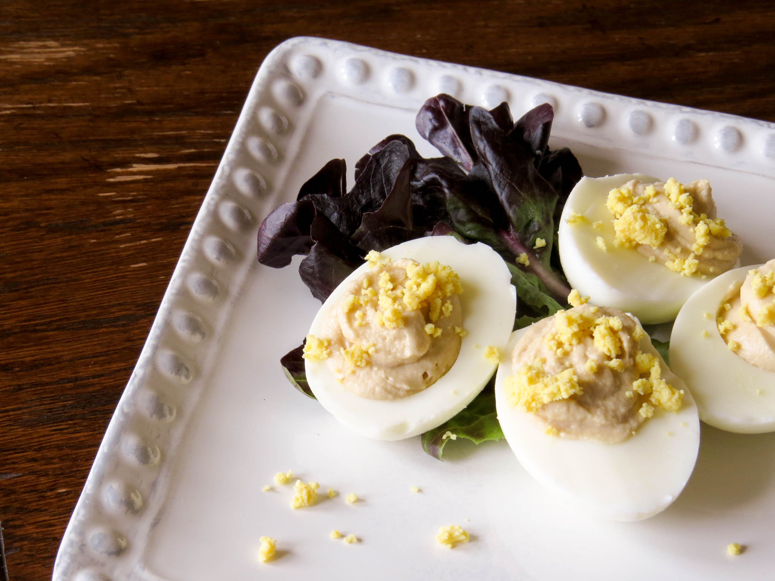 Hummus-Stuffed-Deviled-Eggs