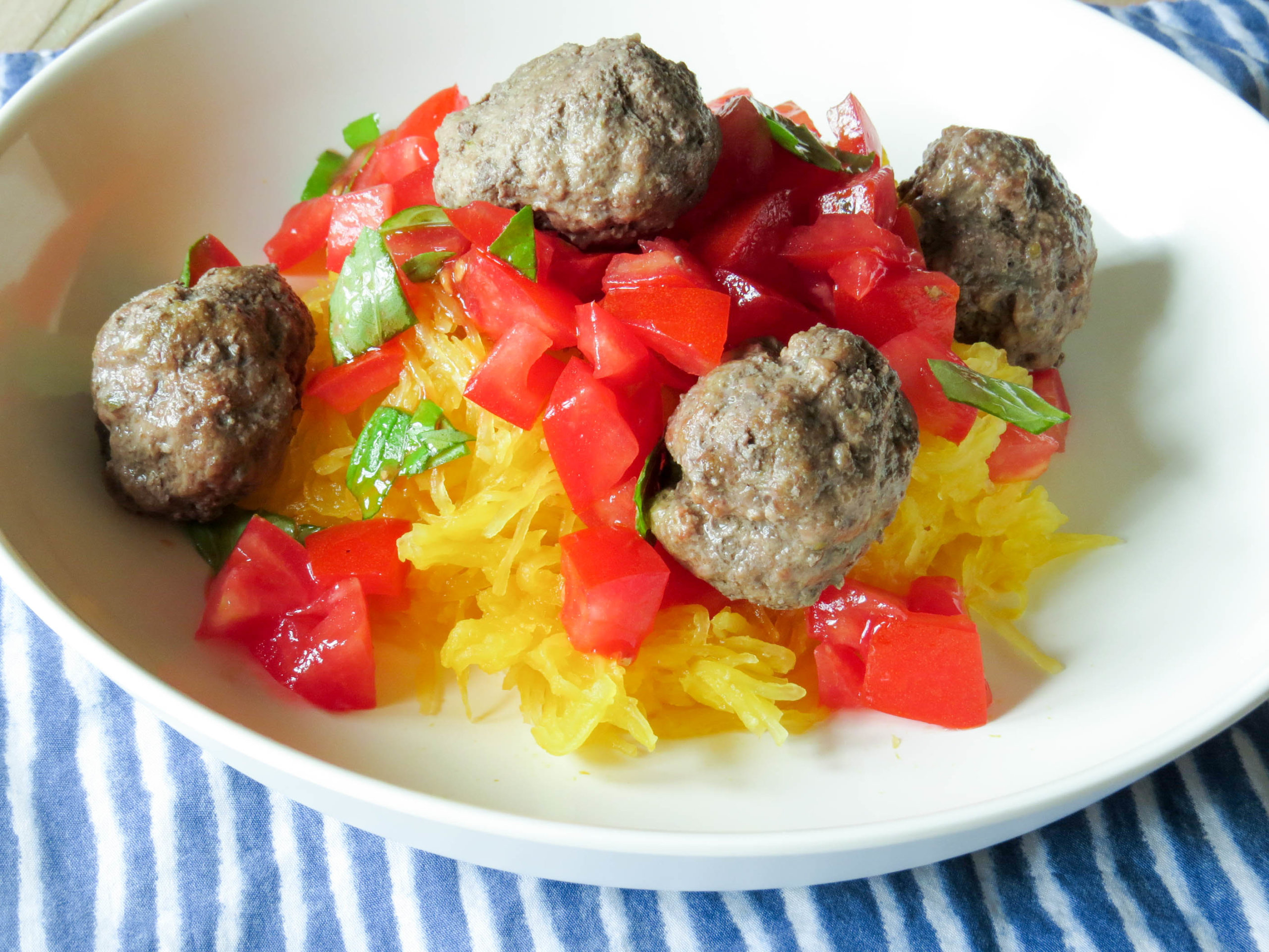 Spaghetti-Squash-Meatballs